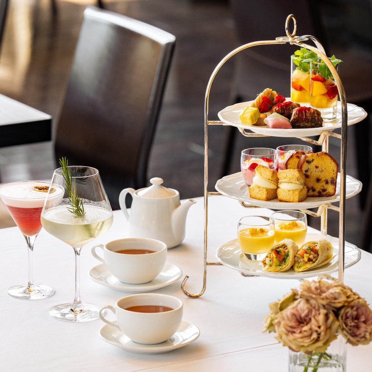 グランフロント大阪南館9階「THE COSMOPOLITAN GRILL BAR TERRACE」でトルコアフタヌーンティー開催。旅気分で楽しんで