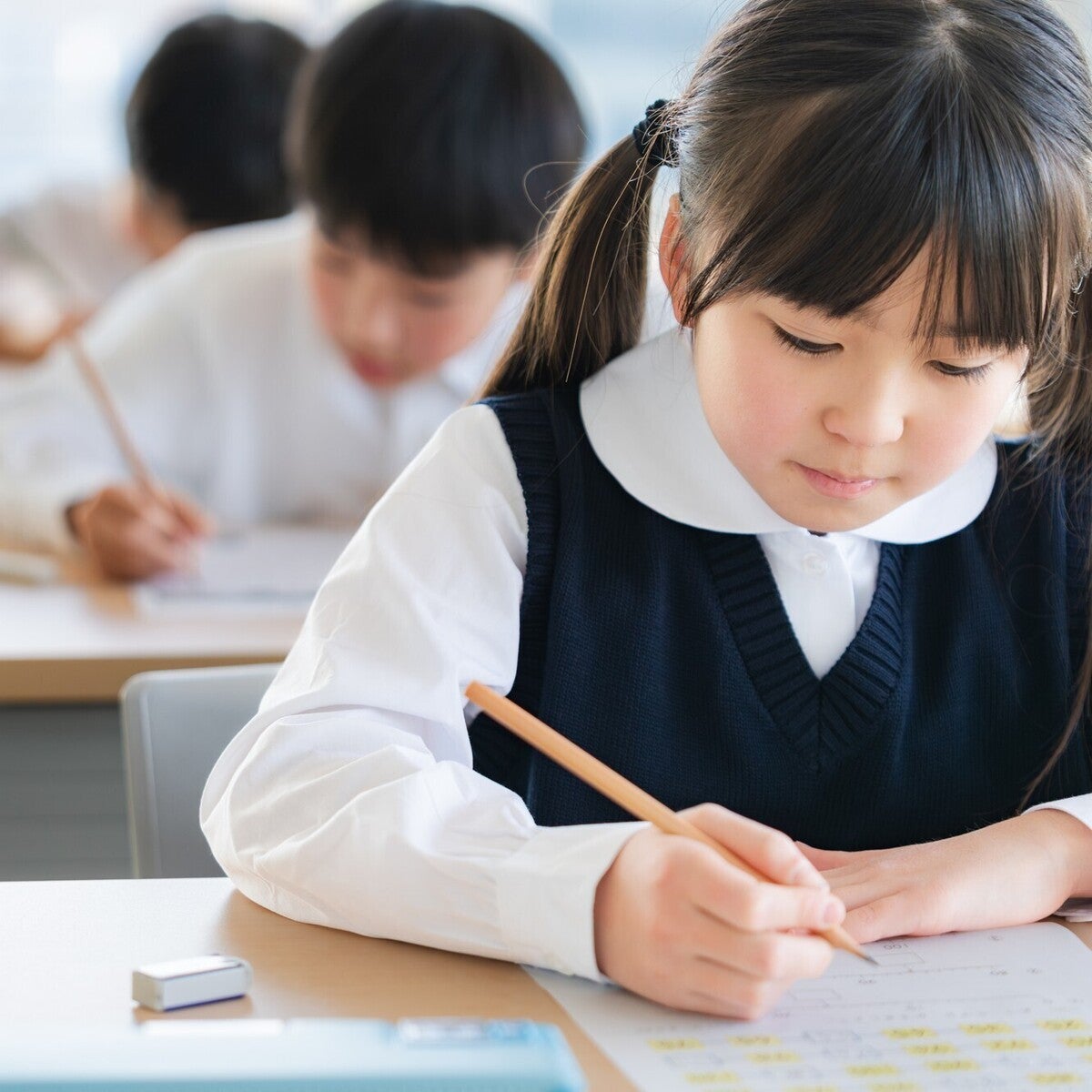娘が小1で「胸が！」医師には個人差と言われ…中学受験を控え「まだ幼すぎる」と親が決意したことは