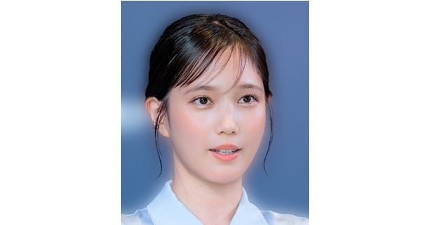 「かわい過ぎて滅！」「ウルトラかわいい」…本田翼、第二ボタンまで開いた夏色ブルー姿にファン称賛