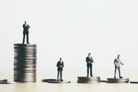 40代の年収中央値はどれくらい？