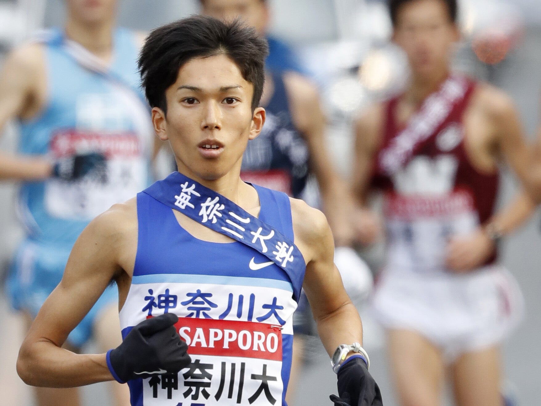 【マラソン】鈴木健吾が語る箱根駅伝の記憶「２区は神大の地元。どこの大学よりも応援がすごい。沿道がプラウドブルーに染まるんです」