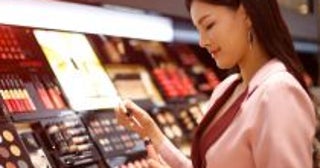 コスメ4万点を試した美容ライターの失敗談「買ったのに使わなくなるコスメ」の特徴