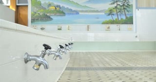 風呂に入るなら「銭湯」より、月1万円の「風呂付きジム」のほうがお得？ それぞれの費用を比較