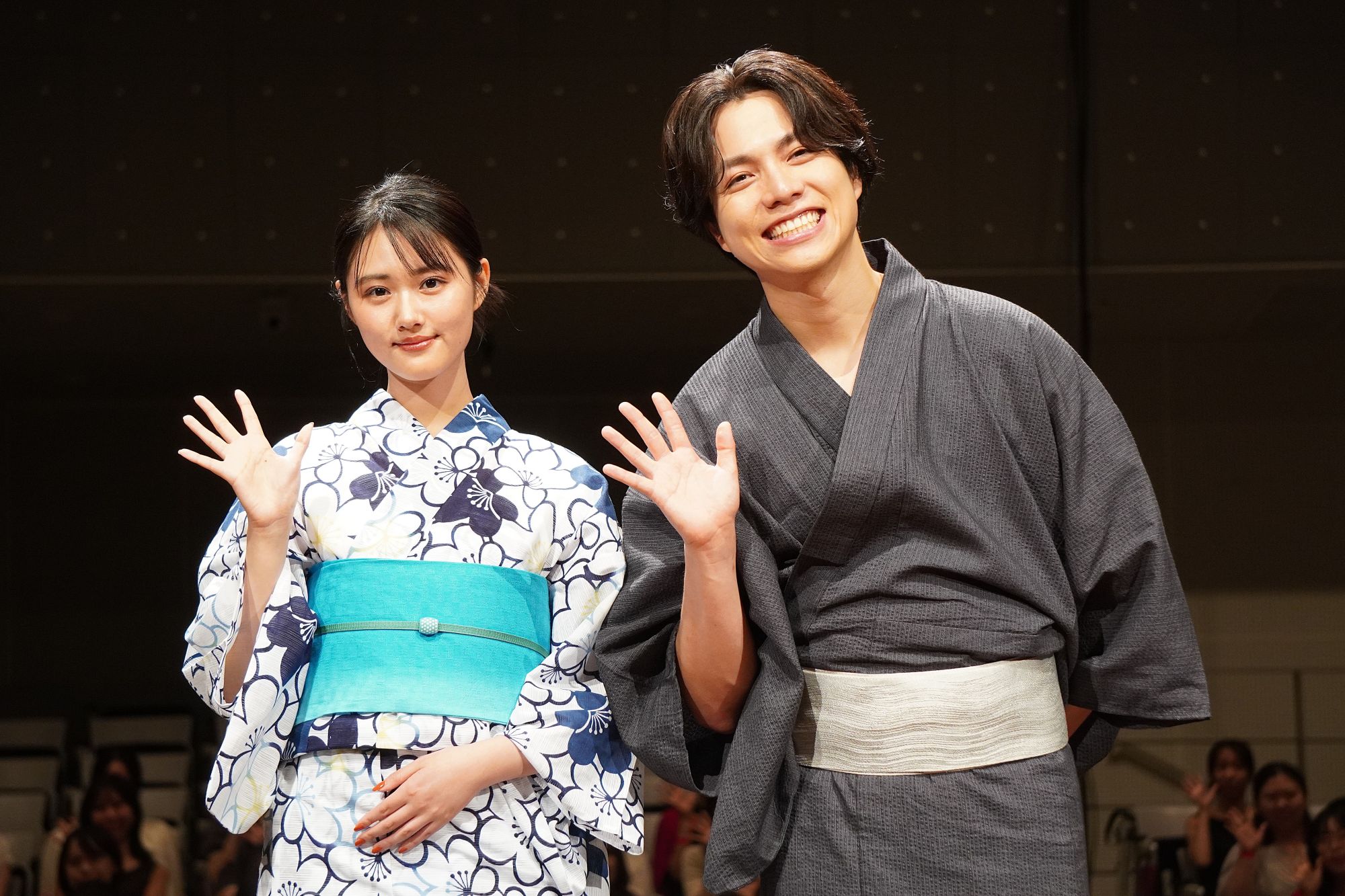 重岡大毅と原菜乃華、実は同じ誕生日！AI生成動画でバースデーをお祝い【「5秒で完全犯罪を生成する方法」公開直前イベント】