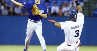 【プロ野球・イップスの深層】名手・荒木雅博がイップスの恐怖に引きずり込まれたウッズの守備範囲