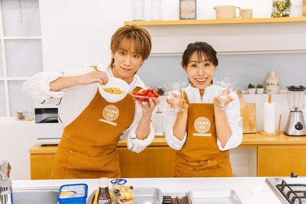 「めっちゃ懐かしい！」NEWS小山慶一郎と姉みきママが、エモい（!?）プリンパフェ作りに挑戦
