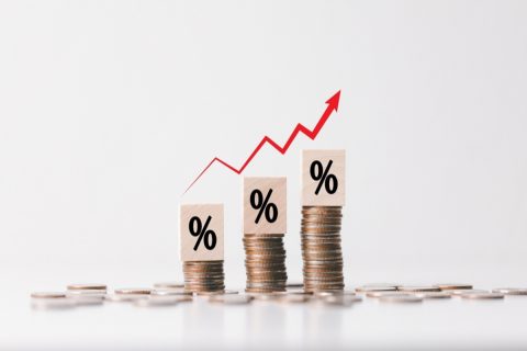 都営住宅住まいで、先月夫が急逝。「遺族年金」が生前の給料より多く、世帯収入が3万円増えます。遺族年金も「収入」として計算され、家賃が上がってしまうのでしょうか？