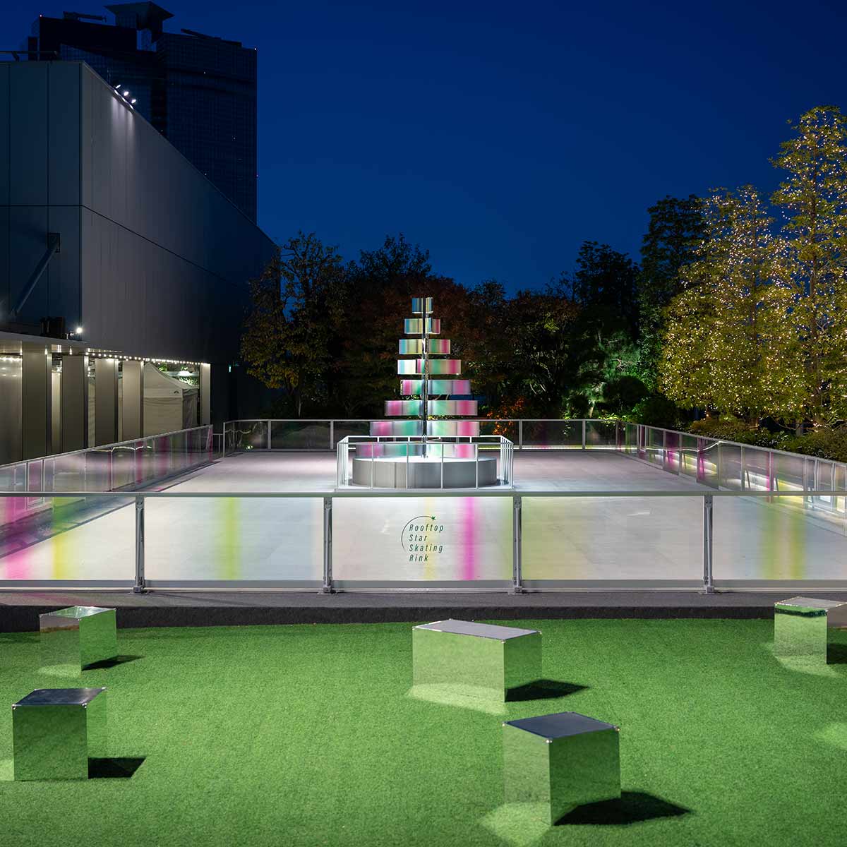 GINZA SIXのクリスマスプロモーション「Reflection Eternal」。屋上庭園のスケートリンクや特別メニューも