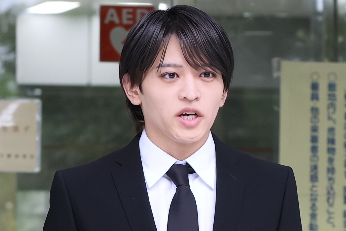「歌い出すのかと思った」timelesz猪俣脱退→謝罪会見で…マイクの持ち方にツッコミが続出してしまったメンバー