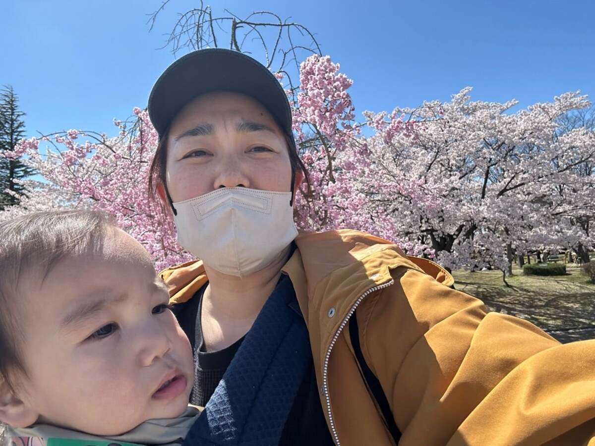 たんぽぽ白鳥久美子さん「40度近い高熱」「比べものにならないぐらいブツブツが…」2歳息子を夫婦交代で看病