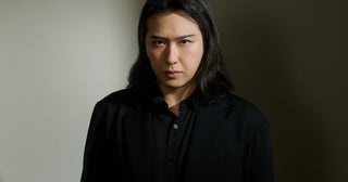 尾上松也、清水崇版「八つ墓村」で体現した金田一耕助の愛嬌と色気【インタビュー】