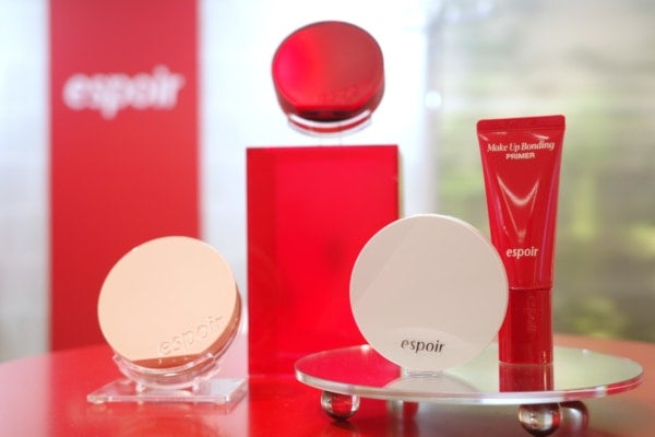 韓国コスメ「espoir」新アイテムが発売開始！セミツヤ仕上げのクッションファンデに注目