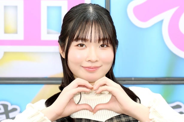 秋田そな、“推し”への愛が止まらない…憧れのタレントと同じ事務所でグラビアデビュー
