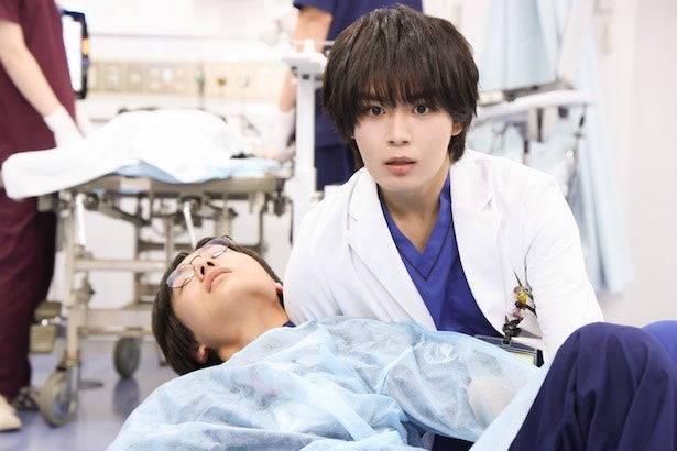 研修医2年目の大西流星“五十嵐”が成長を見せたシーンに「頼もしくなってる！」と反響＜まどか26歳、研修医やってます！＞