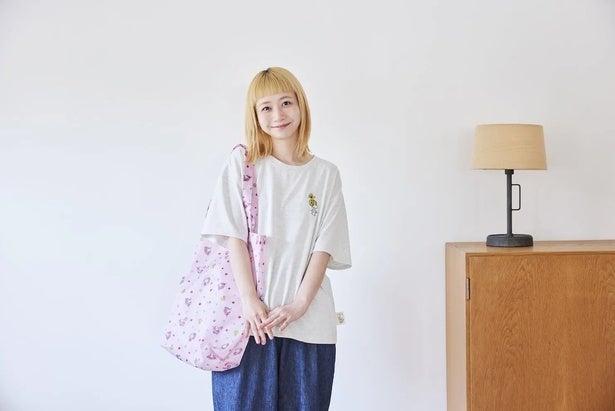 水森亜土×しまむら「SEASON REASON」コラボ！おてんばガールの刺しゅうTシャツ＋エコバッグセットが1419円