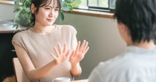 「当初からナルシストっぽいとは思っていたんですけど…」女性が密かに“恋愛対象外”の烙印を押す、男性の無自覚なNG行動