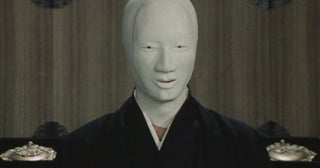 古谷一行さん主演、『横溝正史・金田一耕助TVドラマシリーズ』7作品を無料放送「犬神家の一族」の見どころを紹介