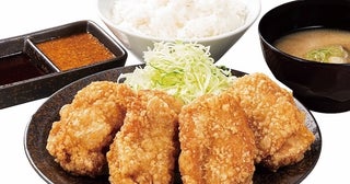 年末祭りが始まる！【3日間だけ】からあげ定食が“200円引き”!? からやまの年末大感謝祭が神コスパすぎる