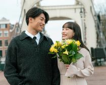 サッカー選手のインフルエンサー妻が相次いで炎上。女優妻や大谷真美子さんと比べられる“発信リスク”