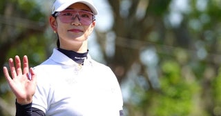 原英莉花が喜びあふれる“自由の女神像”ポーズを披露！「何かが起こりそうな予感」