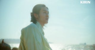 目黒蓮出演「午後の紅茶」新CM放映開始！スピッツ「キツネノボタン」とともに夏の終わり描く