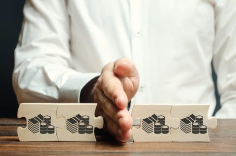 投資信託が「1000万円超」で喜んでたら、妻に「口座を分けないと危ない」と言われました。1000万円超は“補償されない”とのことですが、本当ですか？「銀行預金・証券口座」の違いとは