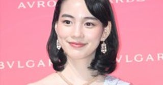 のん、キメ顔ショットの唇に“海苔”ギャップにファンは「可愛いから大丈夫」「むしろそれがいい」