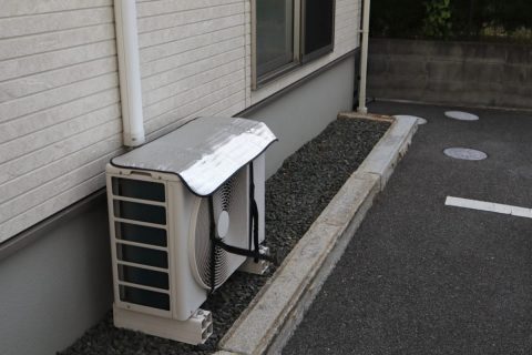 節電になると聞いて、エアコンの室外機に「日よけカバー」を導入！ 「5000円」ほどかかりましたが、電気代はどれくらい安くなりますか？ この夏で購入費の元は取れるでしょうか？