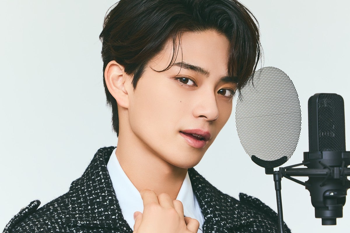 岩瀬洋志が新作ドラマで音楽活動に初挑戦！カリスマアイドルを演じるなかで感じた“家族との思い出”とは？