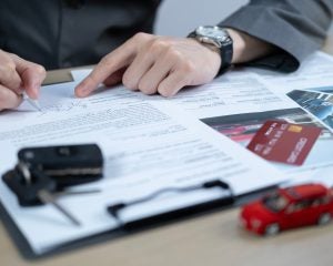 ディーラー元営業マンが「自分の車には絶対につけないオプション」5選――仰天ニュース特報