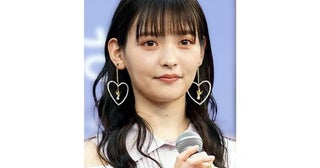 上坂すみれ、黒のゴシック調衣装＆ケープ姿で魅了 ダークファンタジー感あふれるオフショットに反響「美しすぎる…」「リアル吸血鬼ハンター」