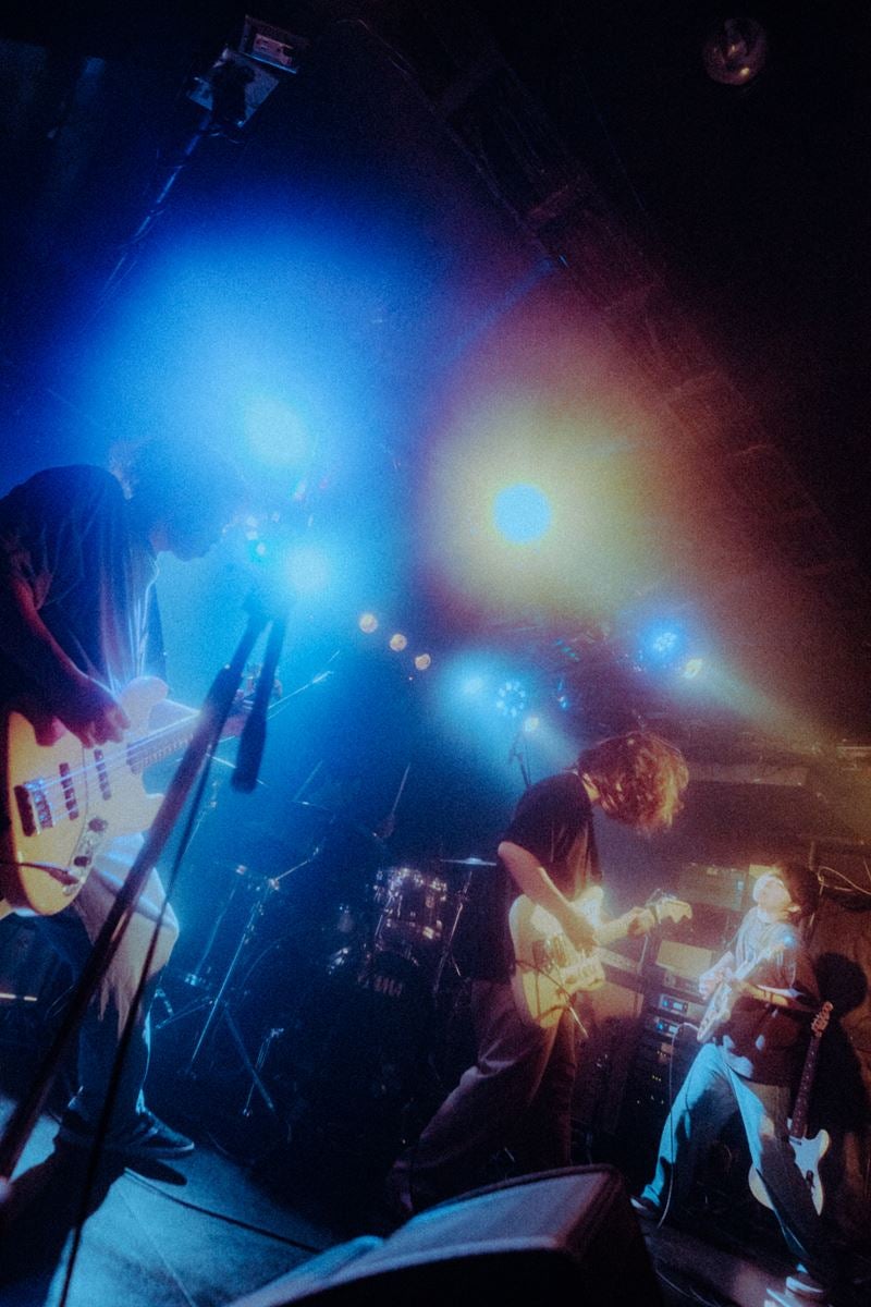 【ライブレポート】sadd、Nikoんを迎えた『Vaporlamp』東京編で浮かび上がったロックの現在地と衝動