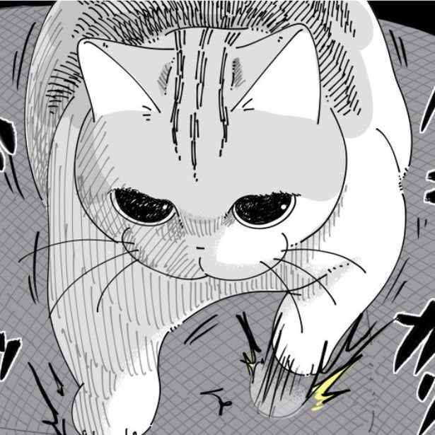 【ネコ漫画】飼い主の椅子でツメ研ぎする愛猫!?その姿に「まさに爪研ぎ職人」などの共感コメント多数