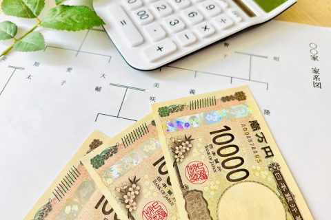 75歳の父から「1000万円」の“生前贈与”の話が…！「年100万円までなら大丈夫」と言いますが、もし父が急死すると「贈与税が増える」って本当ですか!? メリットと注意点を確認