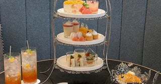 宝石みたいな桃スイーツにときめく。アニヴェルセルカフェ 表参道で桃アフタヌーンティーを体験