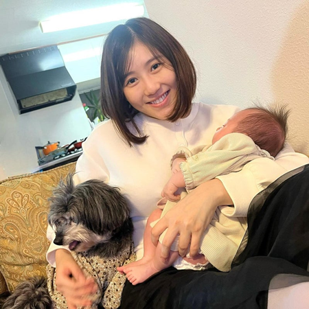  西野未姫、愛娘＆愛犬と３ショット「子育てに必死で…」 