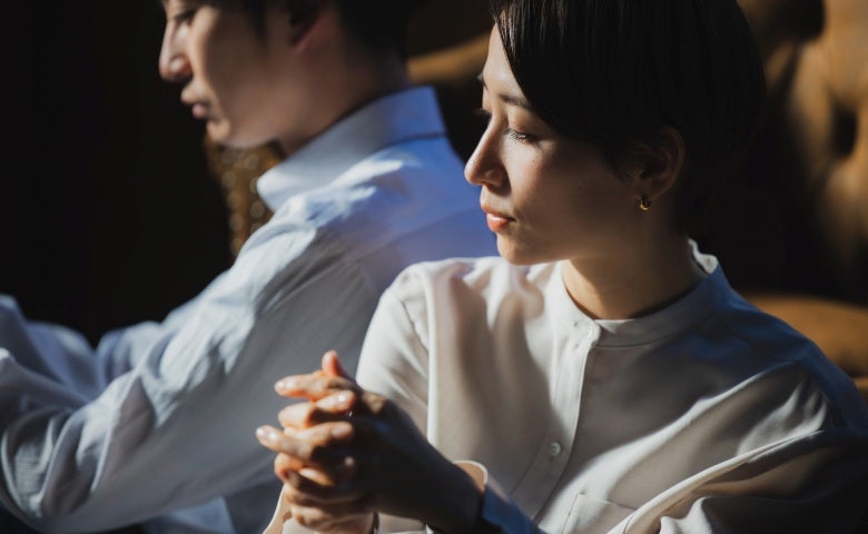 30分連絡がないだけで疑心暗鬼に。2人だけの世界に閉じこもり…共依存ですべてを失った私の後悔