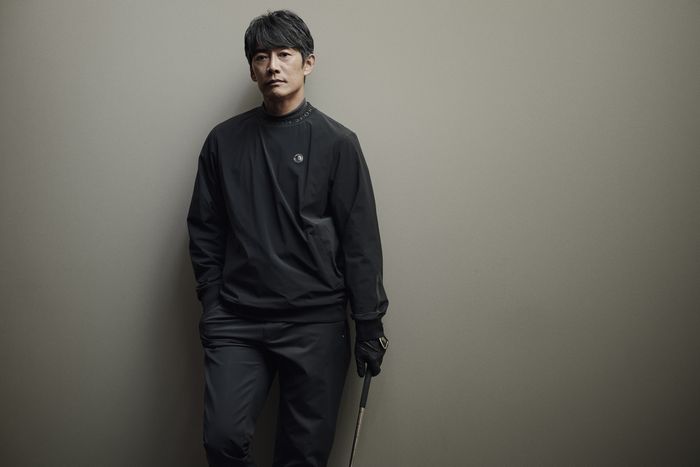 「大人は素材と着やすさで選ぶ」 ガチのゴルフ好き・反町隆史が惚れ込んだ「ランバン スポール」の秋冬“洗練スタイル”