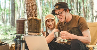 社会人300人に聞いた「今年の夏休みは何日？」話題のワーケーションについても聞いてみた