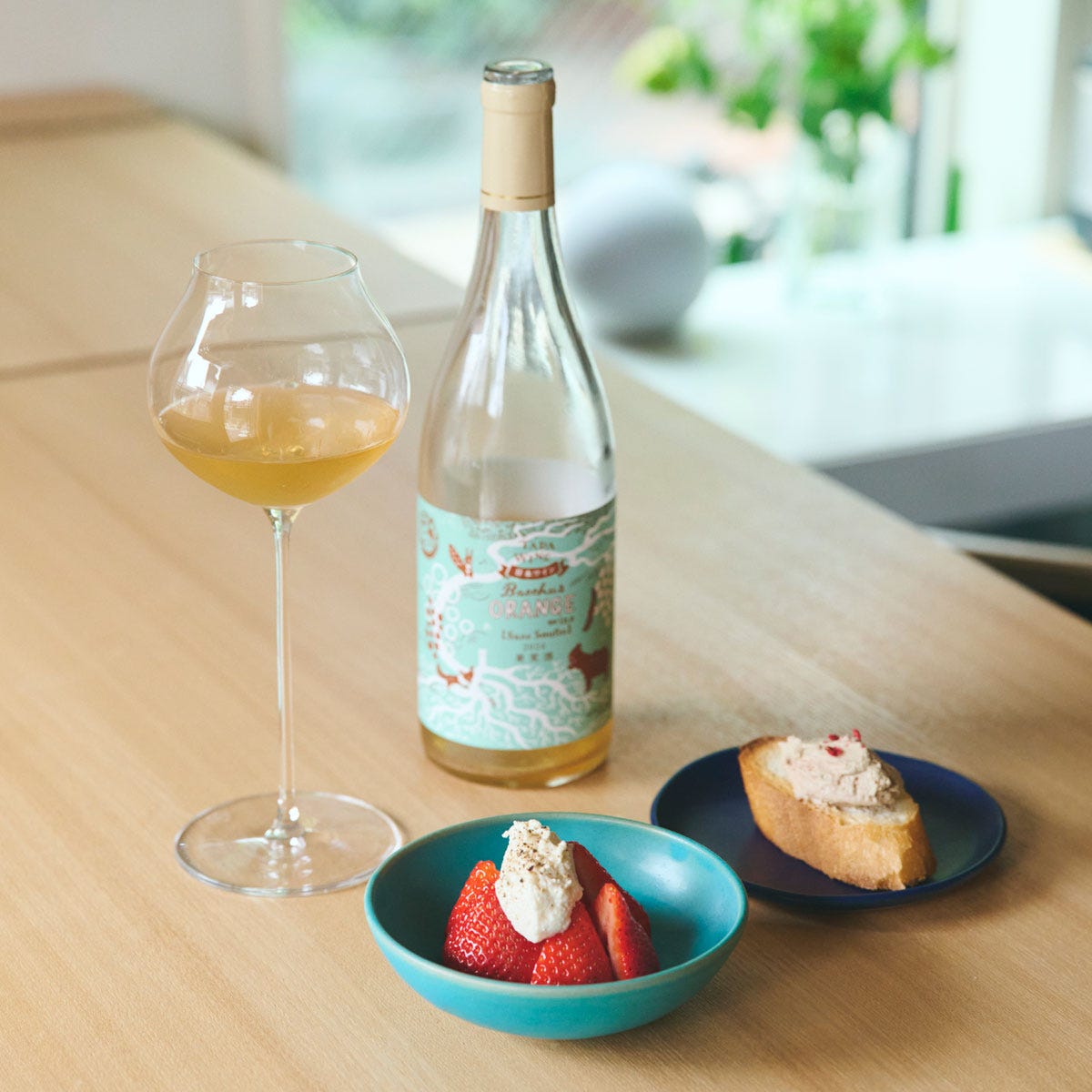 【鎌倉ちょい飲みまとめ】鎌倉の個性豊かな酒場で乾杯。グラス1杯と一品料理を楽しむ