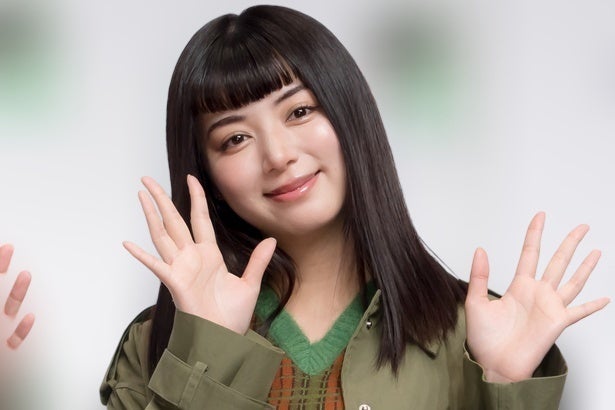 池田エライザ、白マフラーに包まれた美しすぎるアップ自撮りに「やばいかわいすぎ」「お顔が強い」とファン絶賛