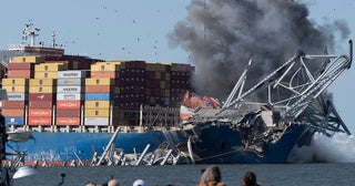 ボルティモア橋崩落事故、衝突したコンテナ船内に今も乗組員21人が軟禁状態
