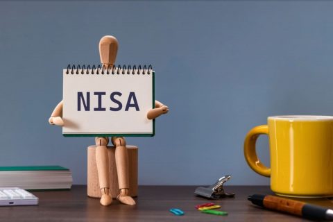 友人に“旧NISA”で「月5万円積み立てて25万円の利益がでたのに、税金で5万円取られた」と聞きビックリ！ 運用益は「全て非課税」ではないのでしょうか？ 課税されてしまう理由