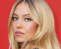 過激広告で物議の米人気女優、あの「マリリン・モンロー」と遠縁だったと判明した驚きの事実
