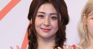 LE SSERAFIMユンジン、美ボディ際立つ編み上げレザー衣装に反響「スタイル異次元」「引き締まってる」の声