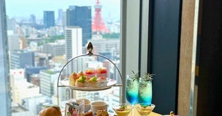 白桃丸ごと1個のパフェに感動！ザ ロイヤルパークホテル アイコニック 東京汐留で“桃”が主役のアフタヌーンティーを体験レポ