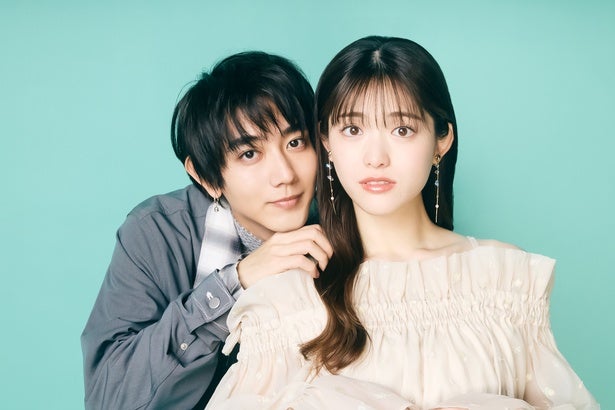 松村沙友理＆駒木根葵汰、“やぶさかではない”ことを語る「僕はカメラを持ち始めました」「私はすごく寝るので睡眠」お互いの印象や役の魅力も語る＜やぶさかではございません＞