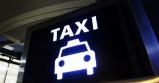 「運賃をタダにしろ！」山道でまさかのお漏らし、逆ギレする外国人客にブチギレた40代タクシー運転手の告白