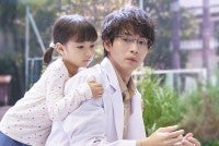 『放課後カルテ』第8話“牧野”松下洸平、学校だと話せなくなる1年生女児と出会う