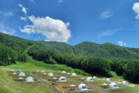 長野“標高1000mのグランピング施設”が営業開始へ！犬と泊まれる棟など全15室を展開